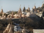Nearly 1000 temples atop Palitana Nearly 1000 temples atop Palitana